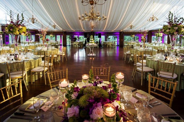 Know How To Plan Your Wedding Decorations Effectively