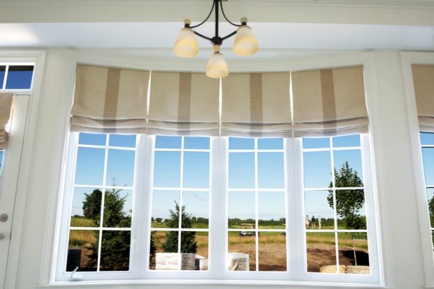 Valuable Facts About Roman Blinds- Types and Benefits